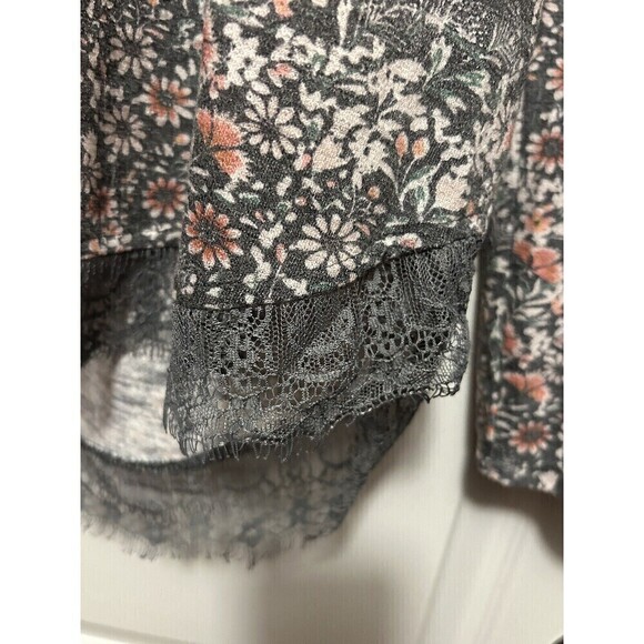 Laura Conrad Floral Top w/ Lace Hem & Back Ribbon Tie Gray Pink Sz large Blouse - Picture 9 of 15